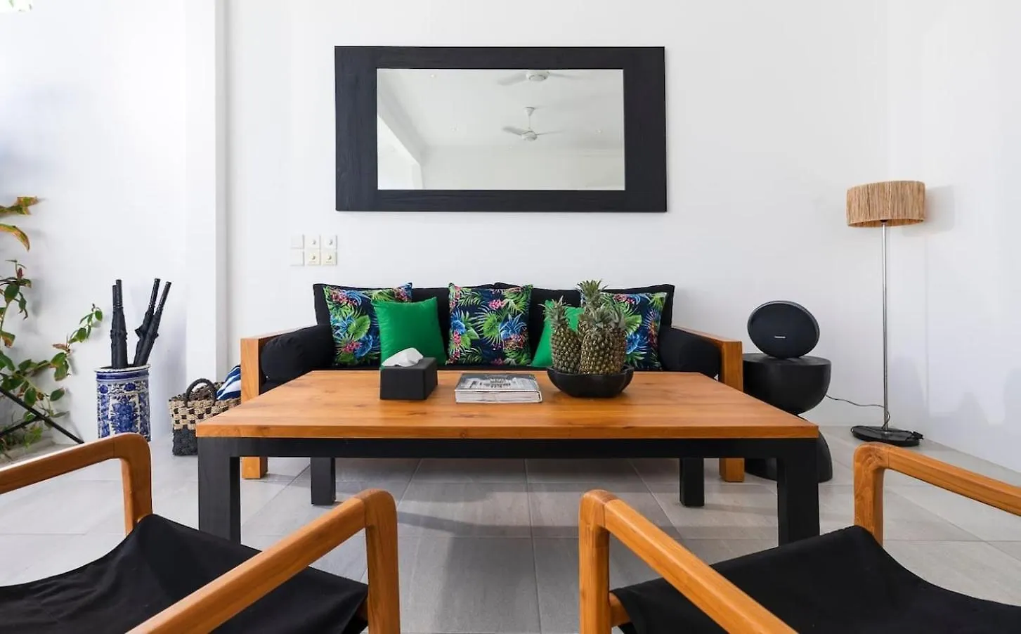 Gorgeous 2 Bed Pool Villa, Walk To Seminyak Beach ヴィラ スミニャック
